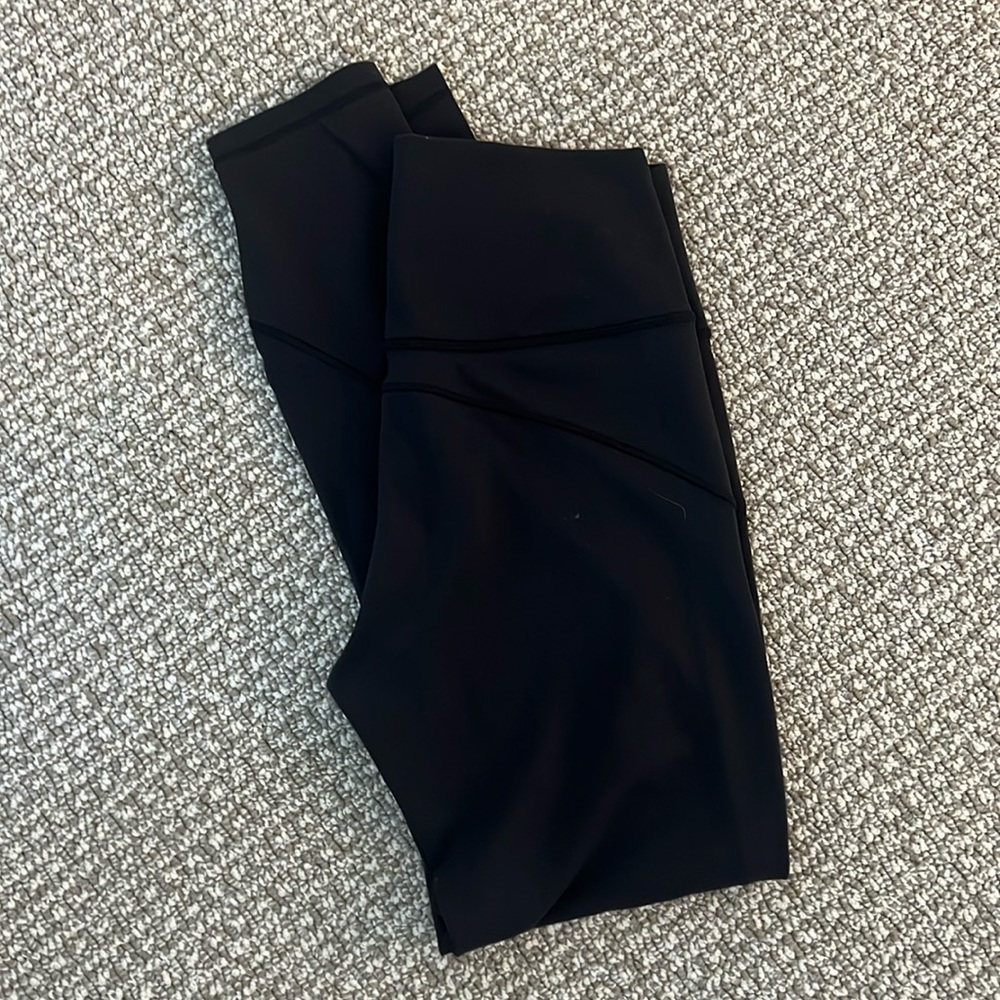 Size 6 Lululemon leggings. In good condition